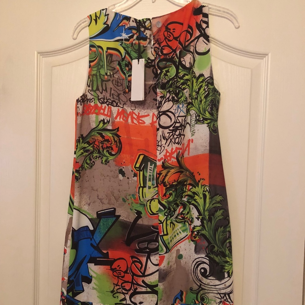 Dress - Picture 2 of 6
